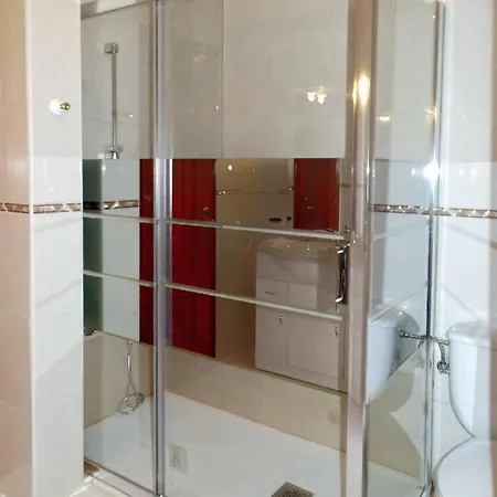 Apartamento Completo Con Wifi En Betanzos Exterior photo